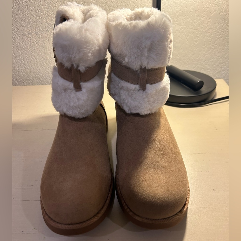 Juicy Couture Natural Koala Winter Boots!!!